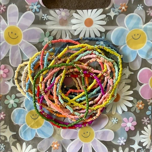 New Bundle of 19 Colorful Beaded Stretch Bracelets - Picture 5 of 6